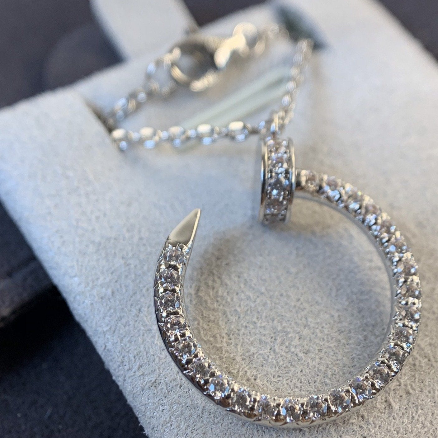 GlowJUSTE NECKLACE SILVER DIAMONDS