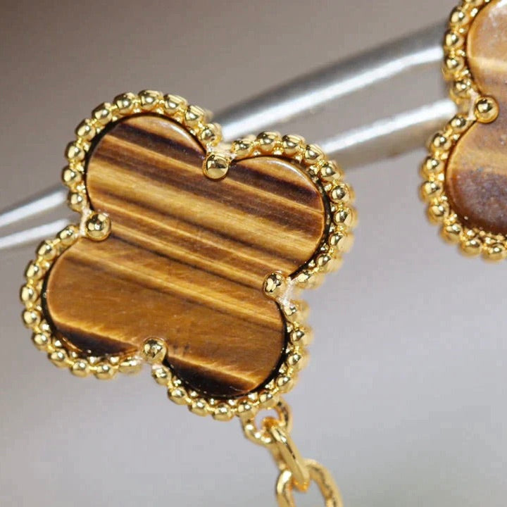 ¡®Glow¡¯CLOVER  2 MOTIF  TIGER EYE CARNELIAN EARRINGS