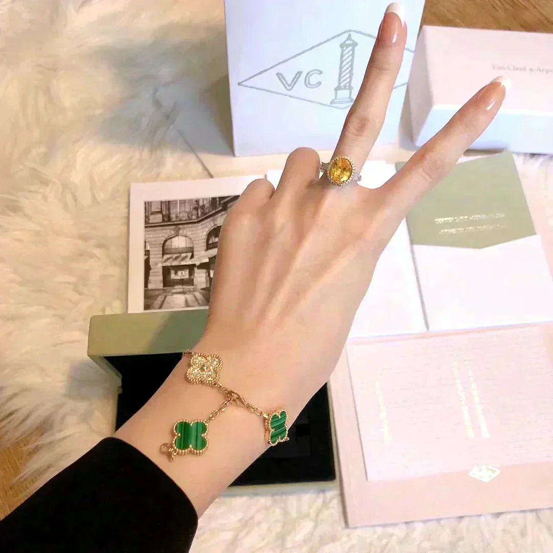 [Glow]New  CLOVER 5 MOTIF MALACHITE BRACELET COLLECTION
