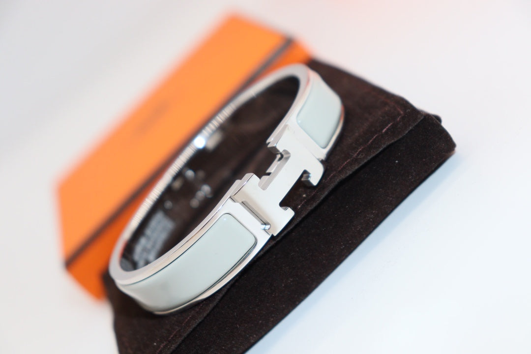 GlowH LIGHT BLUE BRACELET