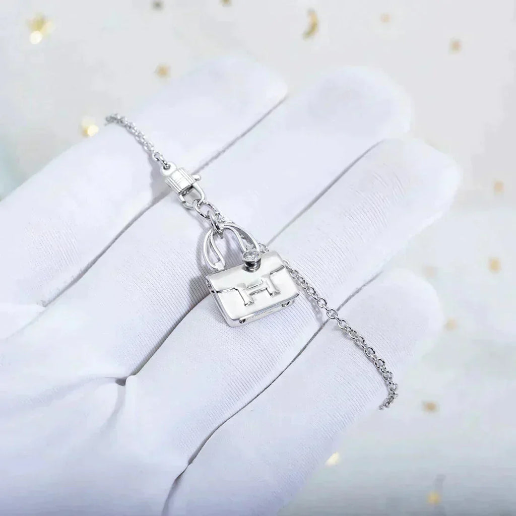 GlowAMULETTE PEDANT SILVER NECKLACE
