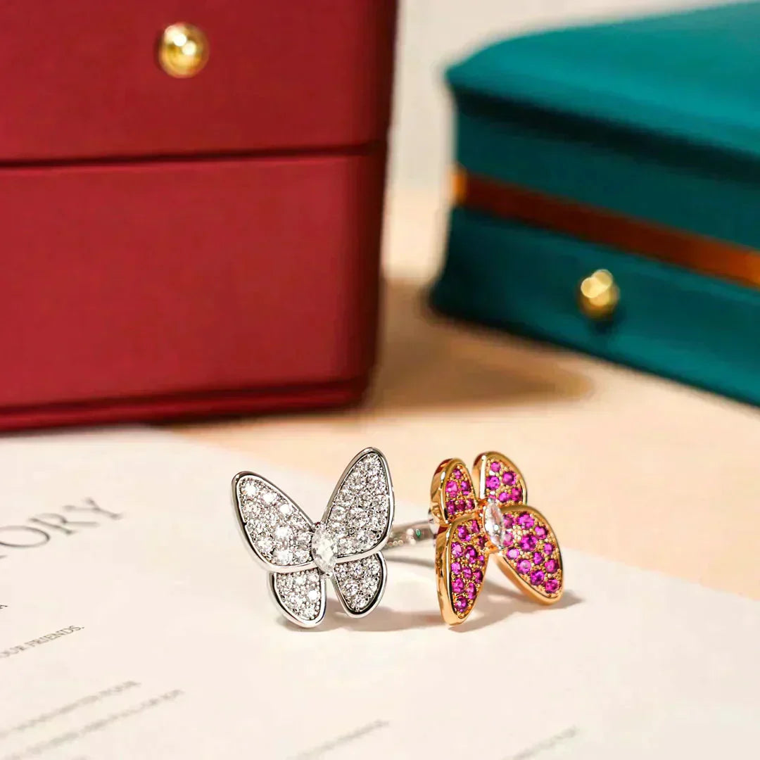 GlowTWIN BUTTERFLY DIAMOND RING