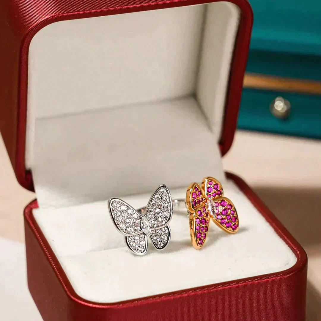 GlowTWIN BUTTERFLY DIAMOND RING