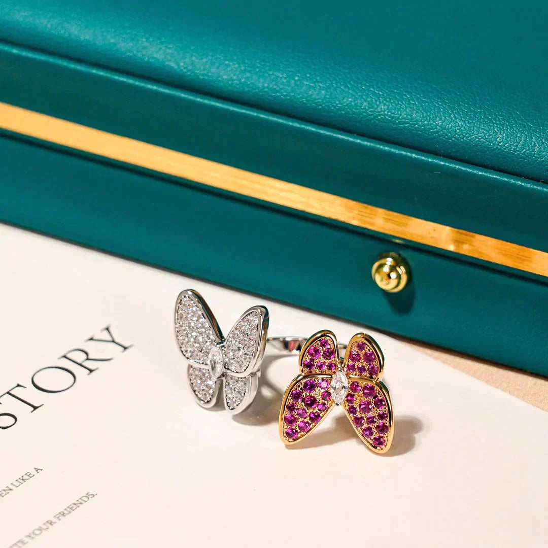 GlowTWIN BUTTERFLY DIAMOND RING