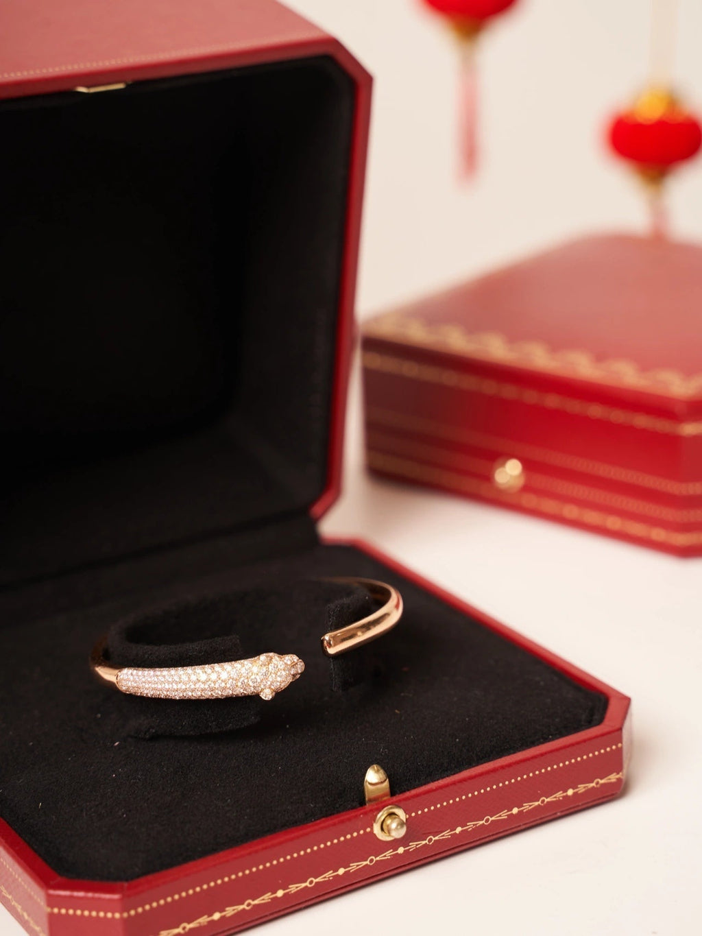 GlowPANTHERE ROSE GOLD DIAMOND OPEN BRACELET