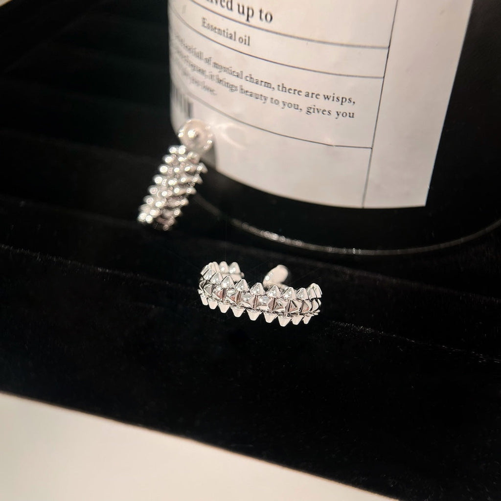 GlowCLASH EARRINGS
