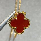 GlowCLOVER 15MM CARNELIAN SINGLE FLOWER NECKLACE