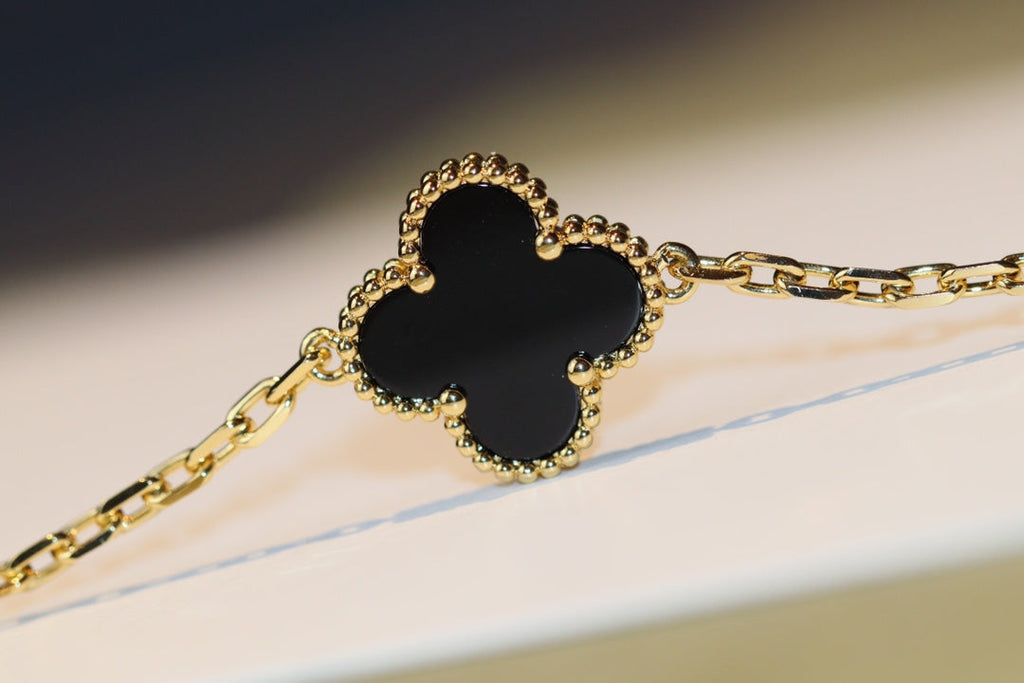 ¡®Glow¡¯CLOVER 20 MOTIFS ONYX ROSE GOLD