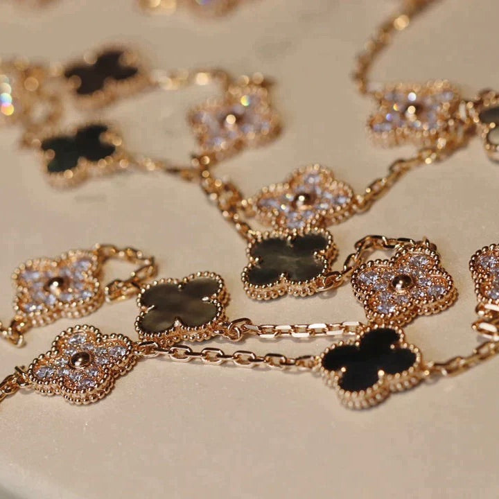 ¡®Glow¡¯CLOVER 20 MOTIFS DARK MOP DIAMOND  NECKLACE