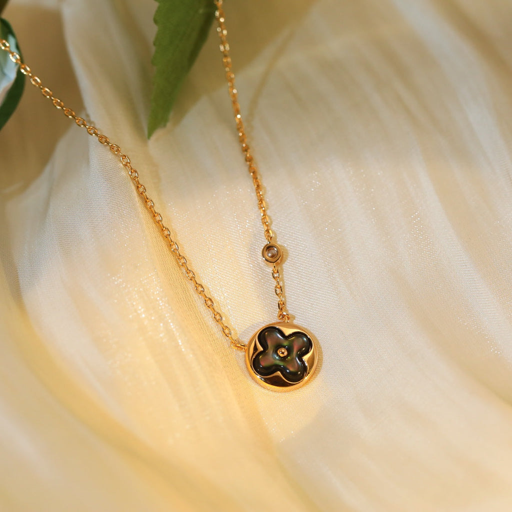 GlowSUN PEDANT PINK GOLD 1 DIAMOND NECKLACE