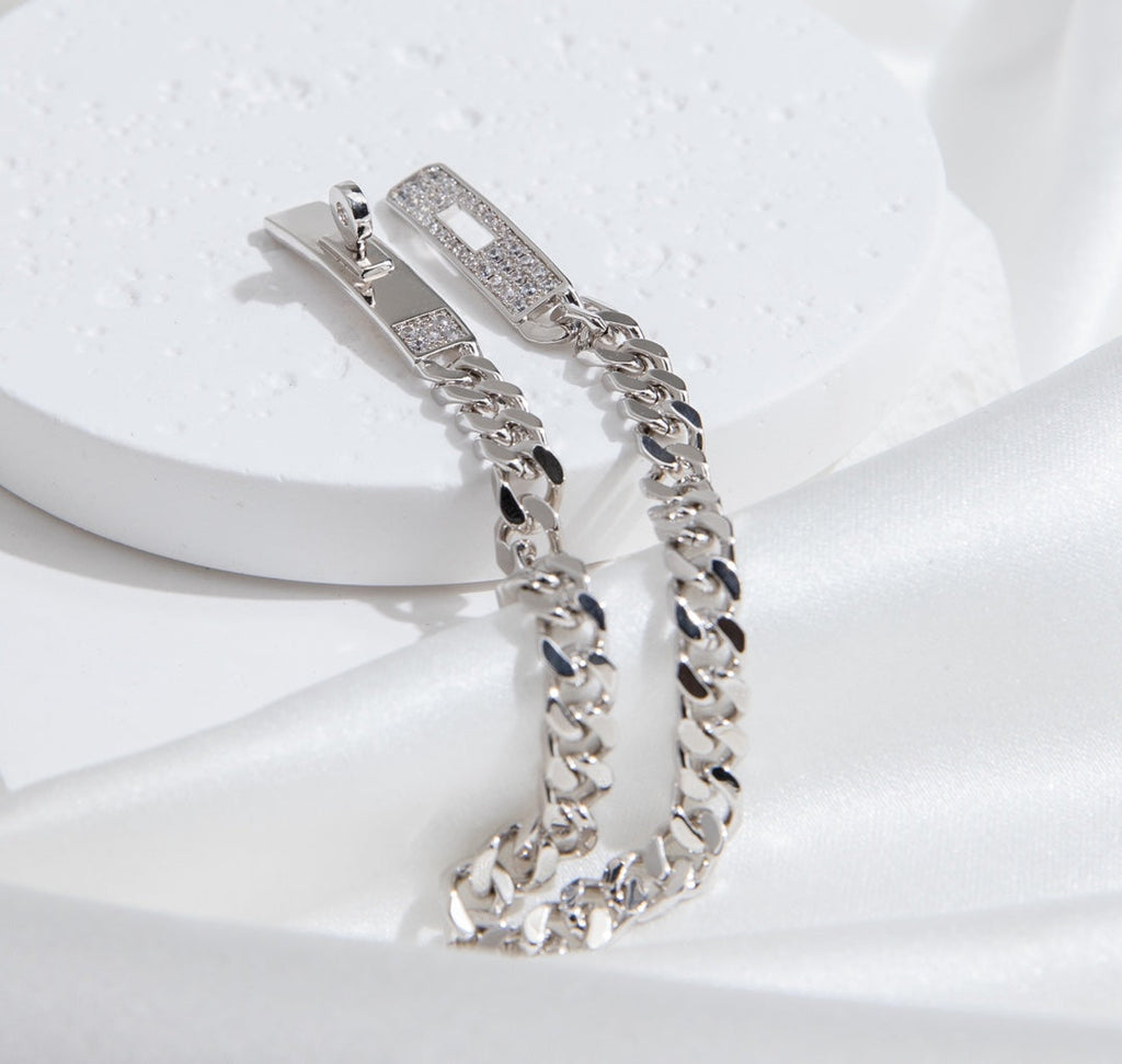 GlowKELLY CHAIN SILVER DIAMOND BRACELET