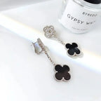 ¡®Glow¡¯CLOVER 2 MOTIFS  DIAMOND ONYX EARRINGS SILVER