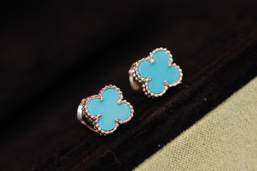 GlowCLOVER MINI TURQUOISE SILVER STUD EARRINGS