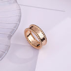 GlowPERLEE SIGNATURE RING