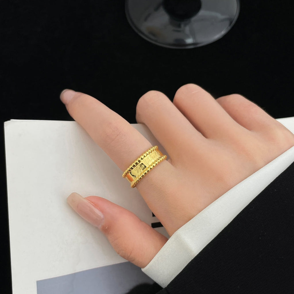 GlowPERLEE SIGNATURE RING