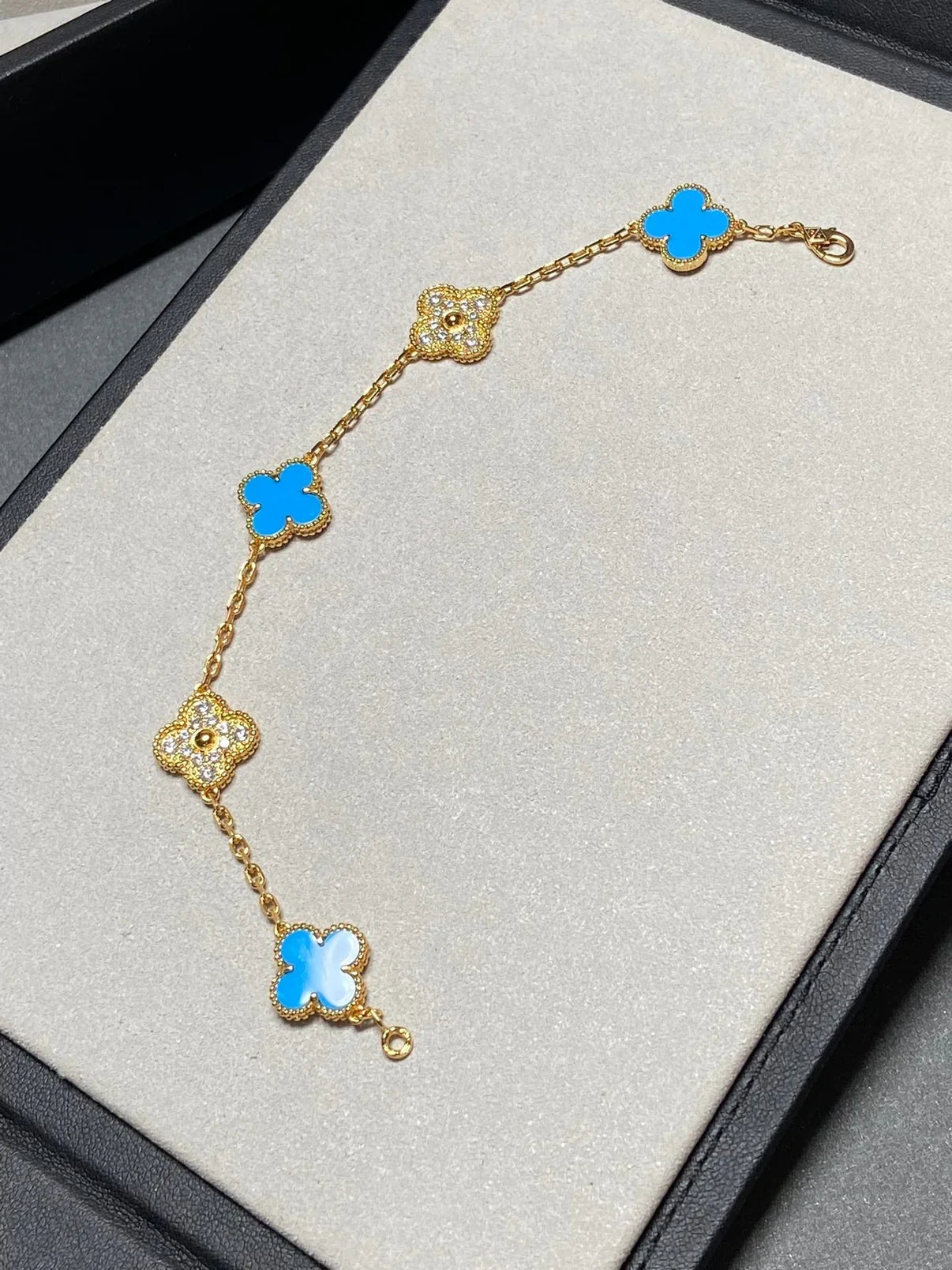 [Glow Jewelry] CLOVER 5 MOTIF BLUE AGATE BRACELET COLLECTION