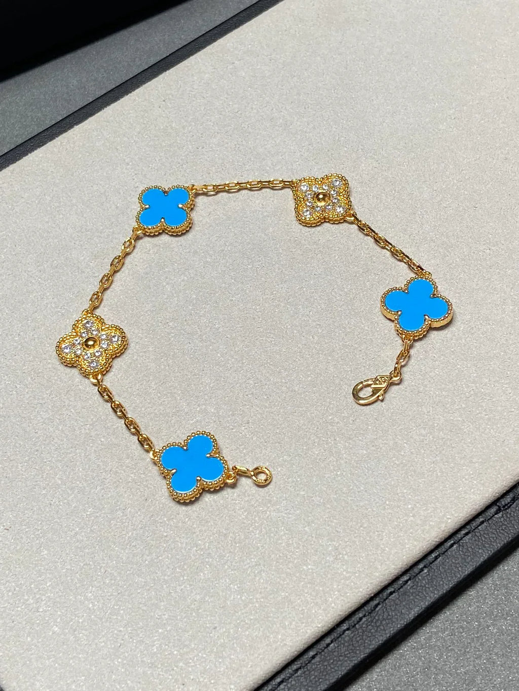 [Glow]New  CLOVER 5 MOTIF BLUE AGATE BRACELET COLLECTION