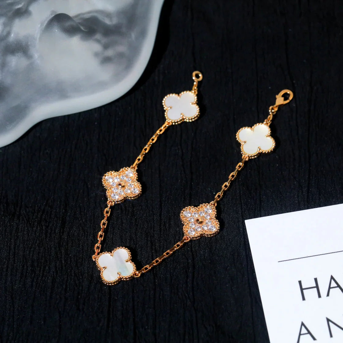 [Glow]New CLOVER WHITE PEARL MOP 5 MOTIF BRACELET COLLECTION