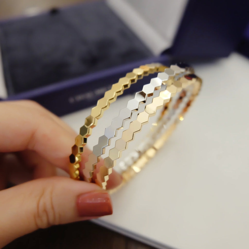 GlowBEE LOVE BRACELET