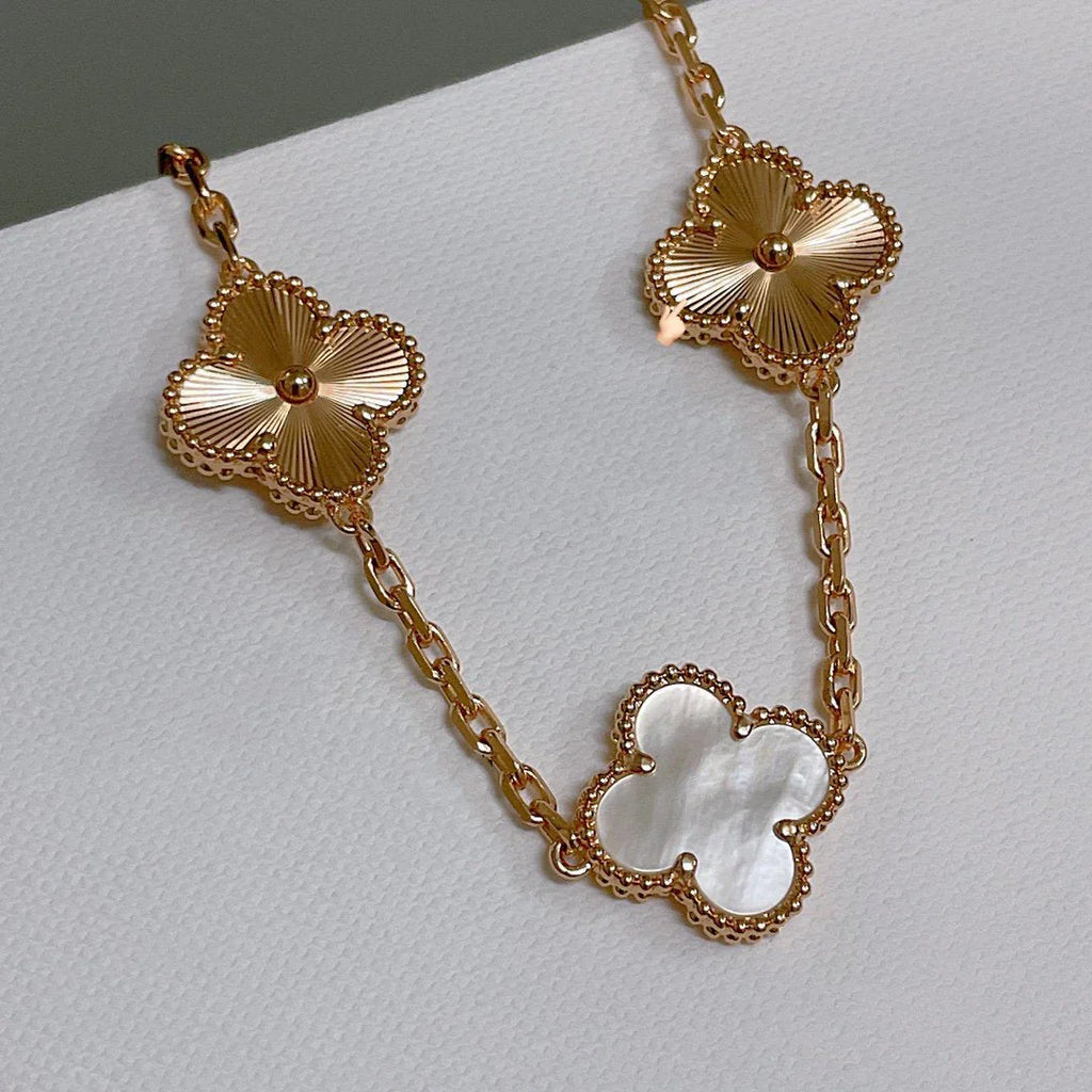 [Glow Jewelry]CLOVER WHITE PEARL MOP 5 MOTIF BRACELET COLLECTION
