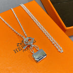 GlowCONSTANCE PEDANT SILVER NECKLACE