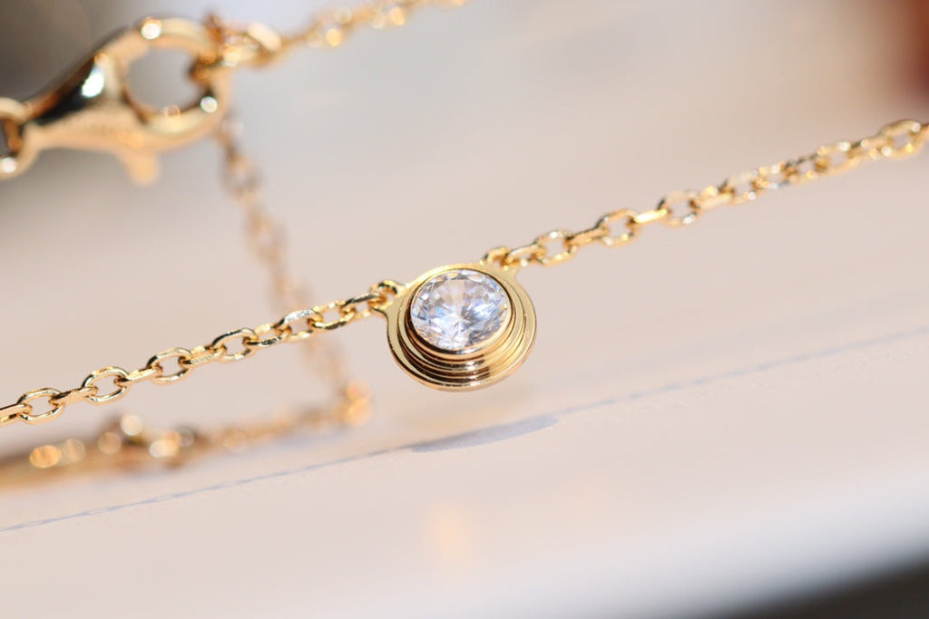 GlowDAMOUR DIAMOND NECKLACE