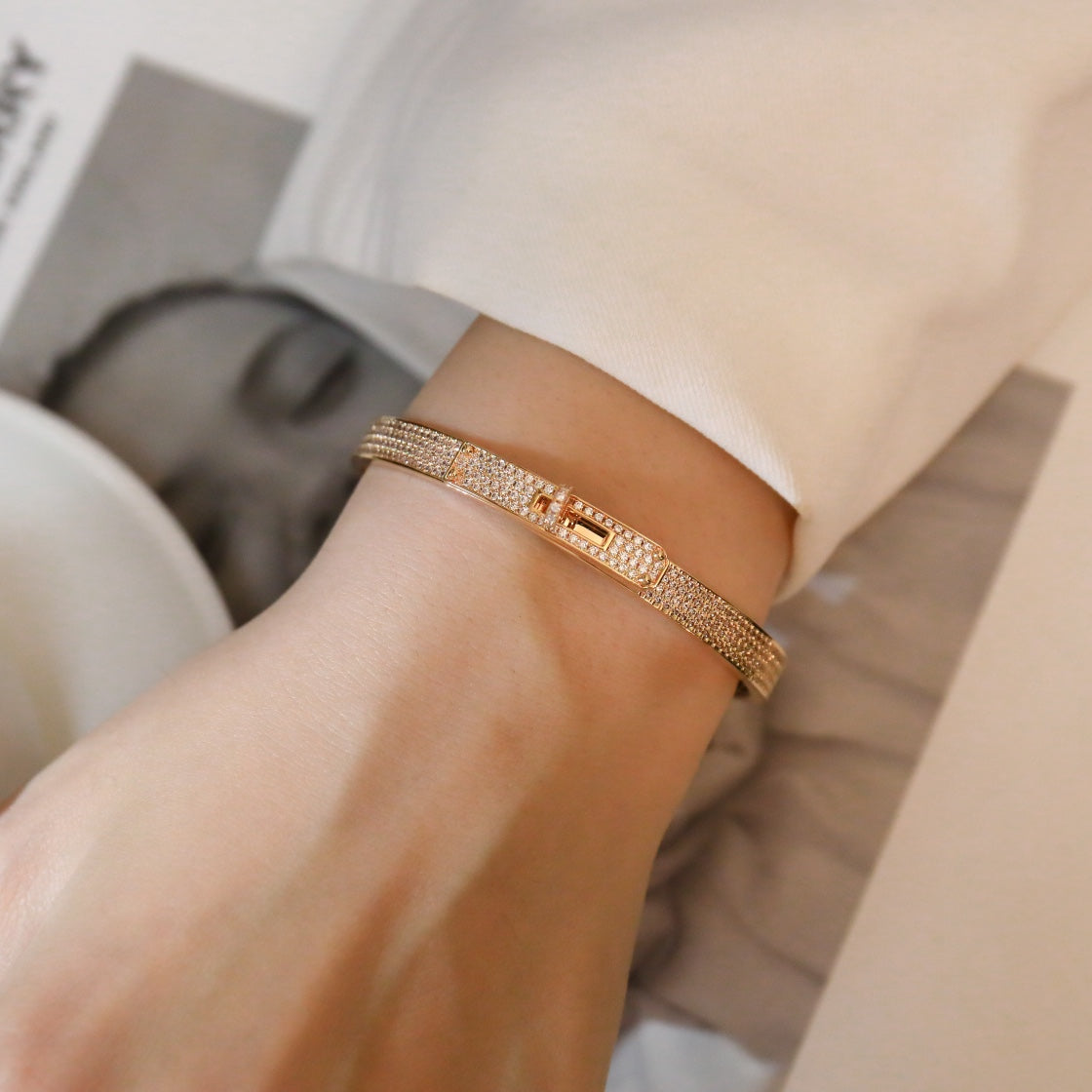GlowKELLY BRACELET DIAMOND PAVED