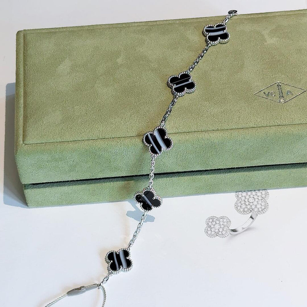 GlowCLOVER 5 MOTIF VEINED ONYX BRACELET SILVER