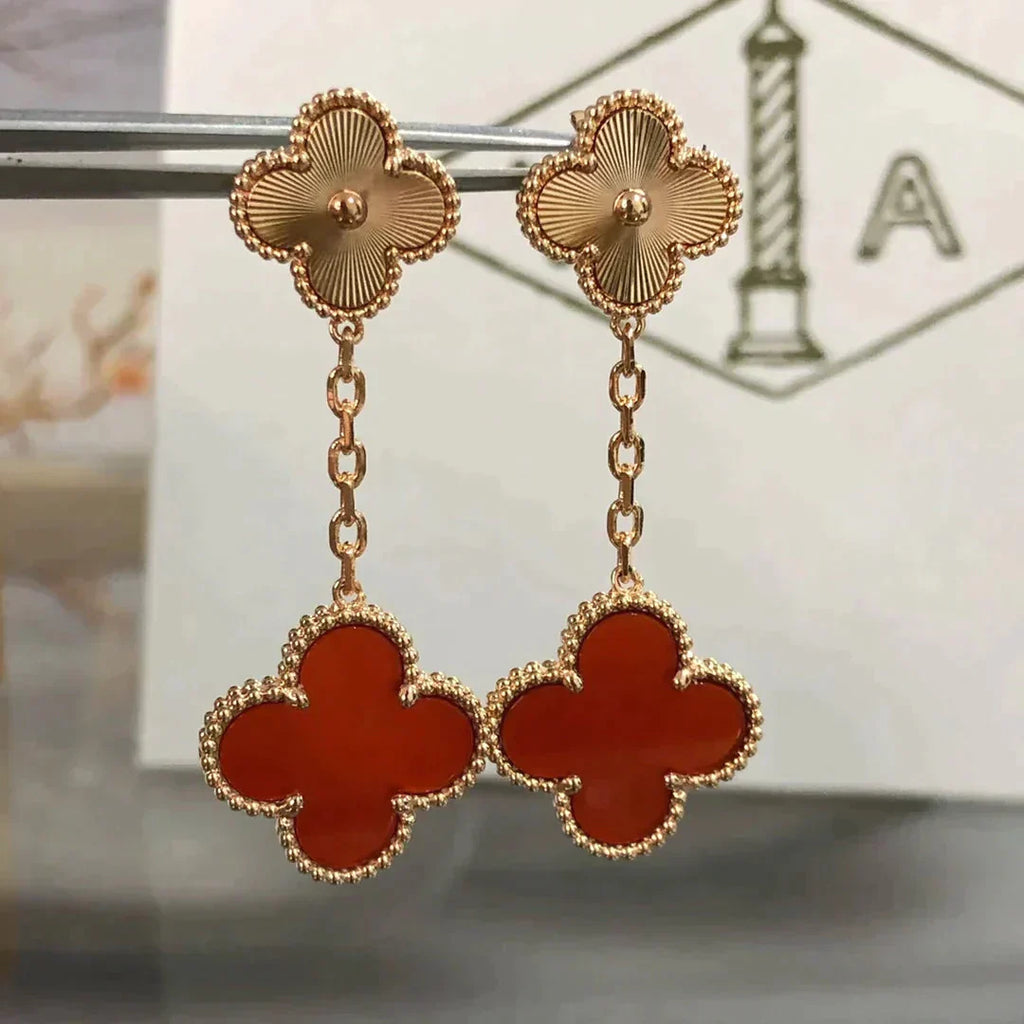 ¡®Glow¡¯CLOVER 2 MOTIF  LASER CARNELIAN EARRINGS