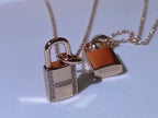 GlowHM ADVANCED NICHE LOCK HEAD NECKLACE DIAMONDS