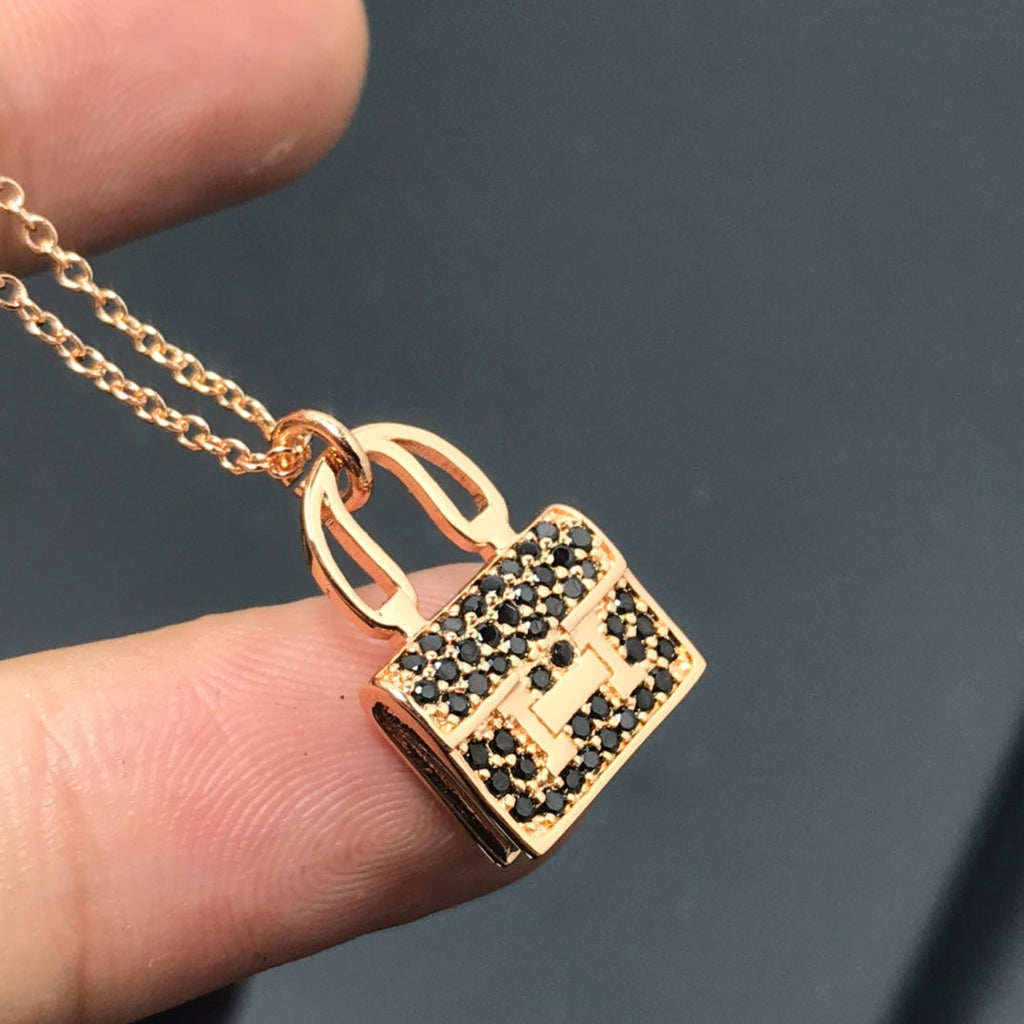 GlowHM NECKLACE ARRIVAL BLACK DIAMOND