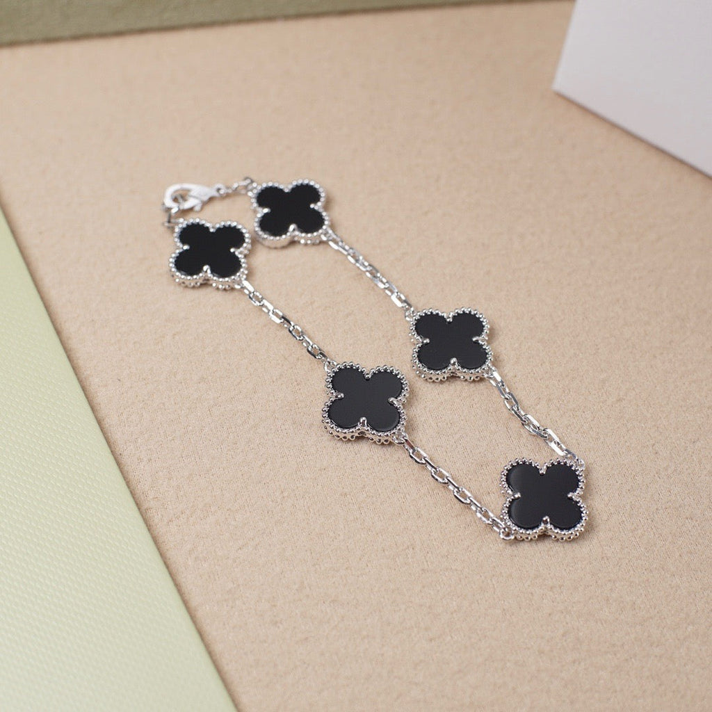 [Glow]New  CLOVER 5 MOTIF ONYXS BRACELET COLLECTION