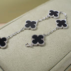 [Glow Jewelry] CLOVER 5 MOTIF ONYXS BRACELET COLLECTION