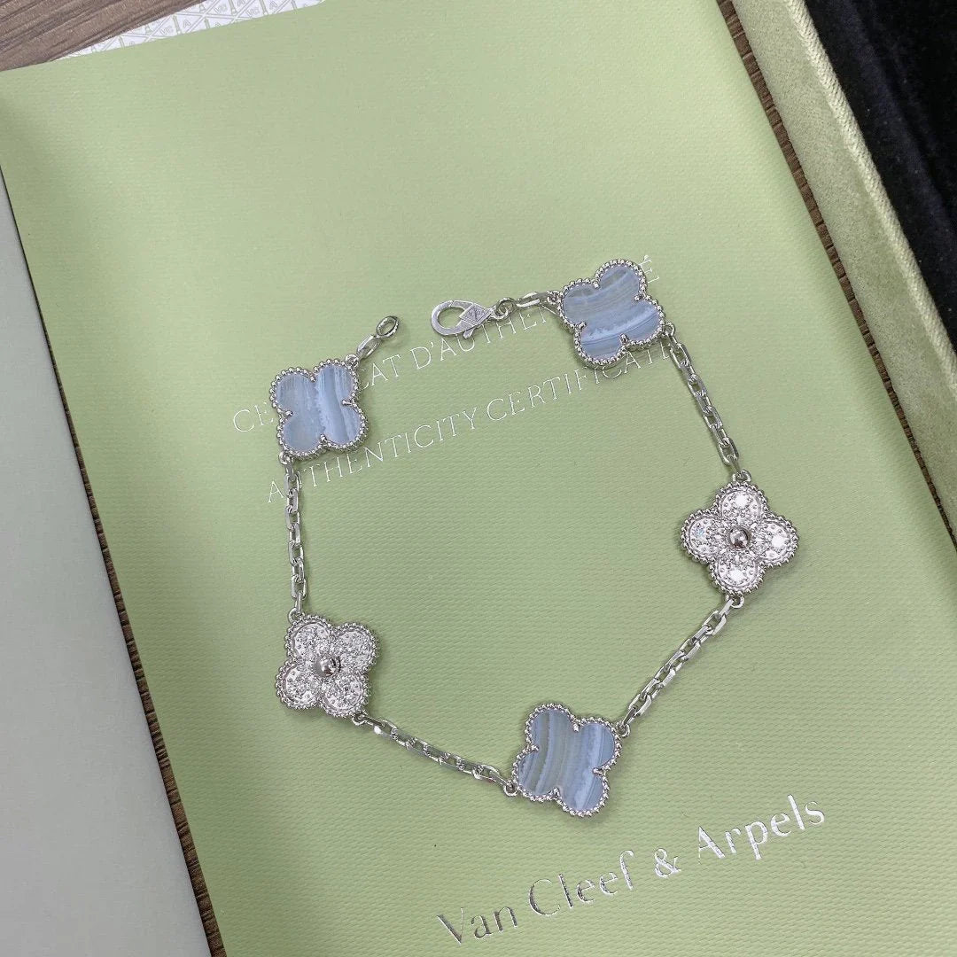 [Glow Jewelry] CLOVER 5 MOTIF PURPLE CHALCEDONY BRACELET COLLECTION
