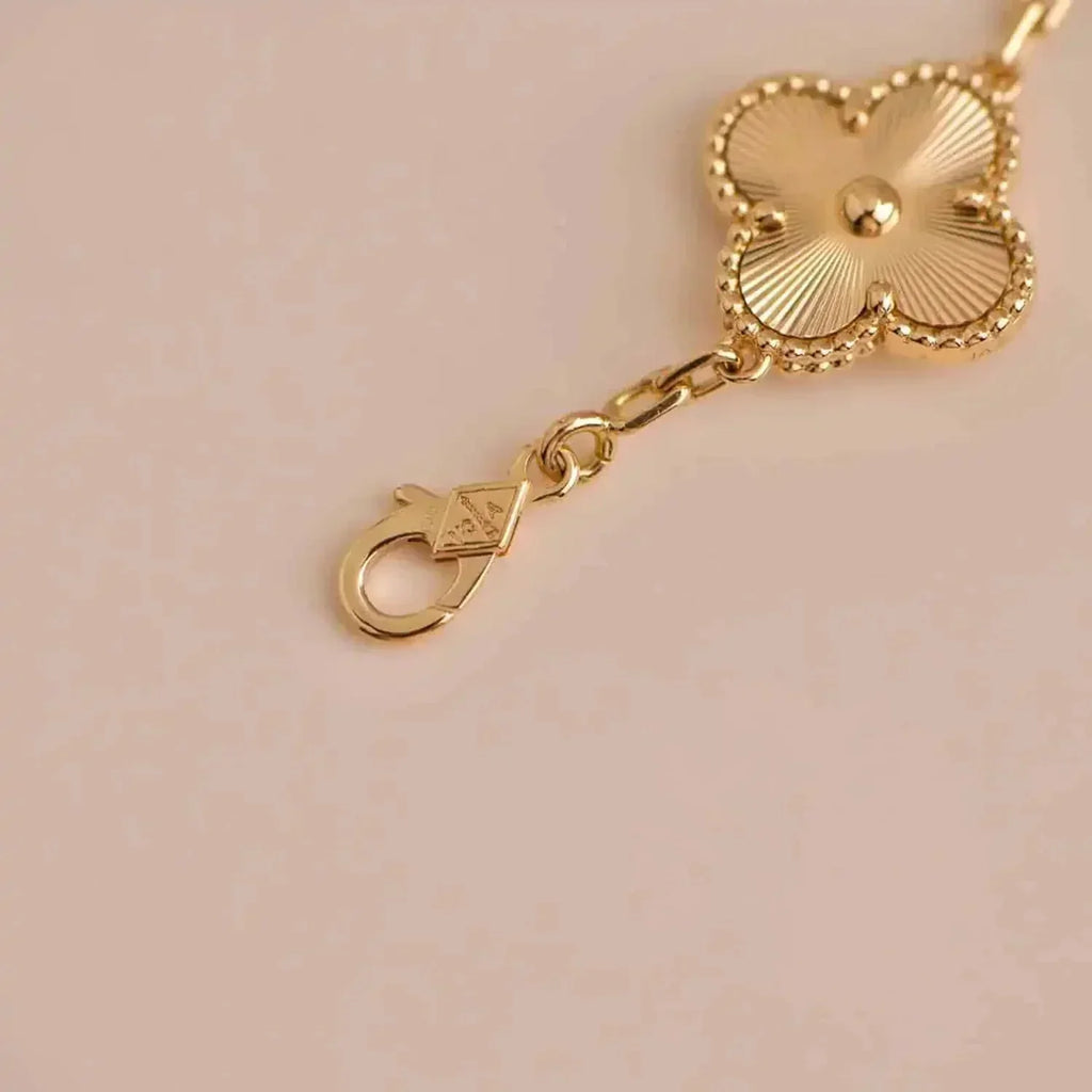 [Glow Jewelry] CLOVER 5 MOTIF LASER BRACELET COLLECTION