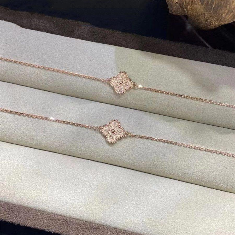¡®Glow¡¯CLOVER SINGLE FLOWER BRACELET